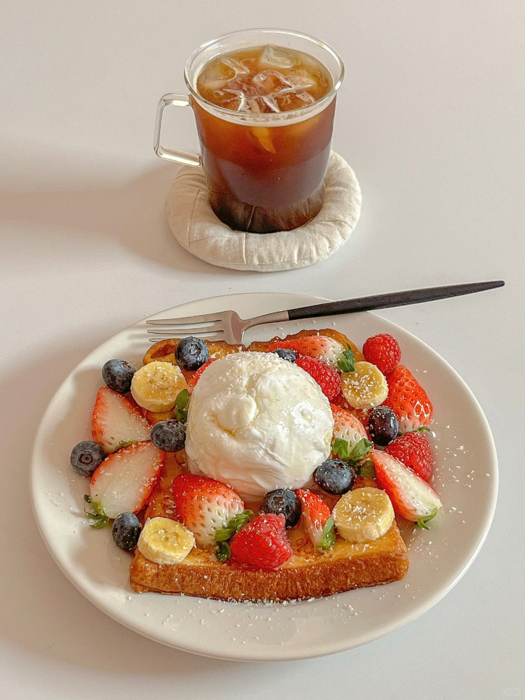 快手早餐｜莓果枫糖法吐布拉塔🍞