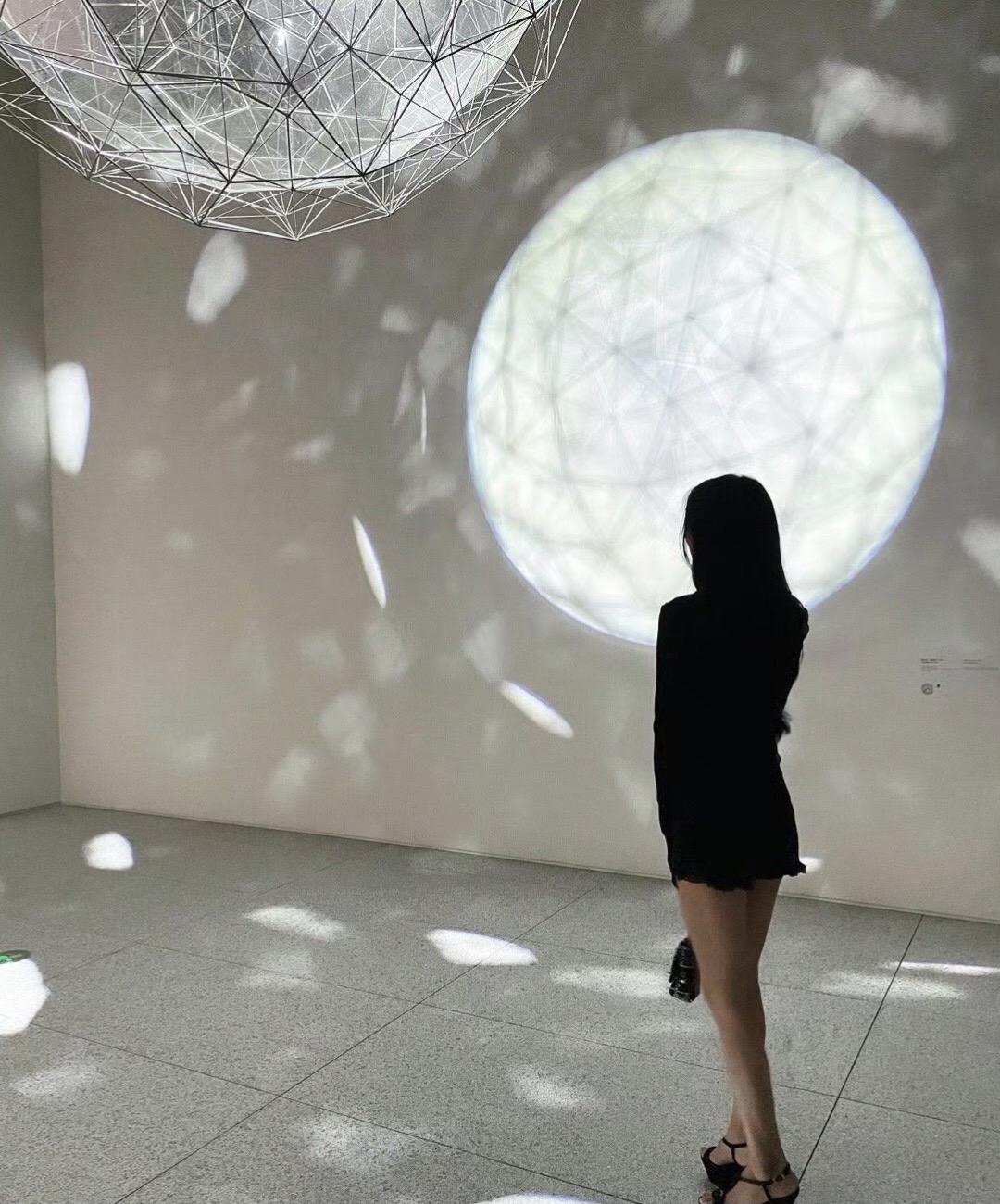 坚持梦想，哪怕微小，也能汇聚成星河。上热门 十亿流量扶持计划 御姐 穿搭