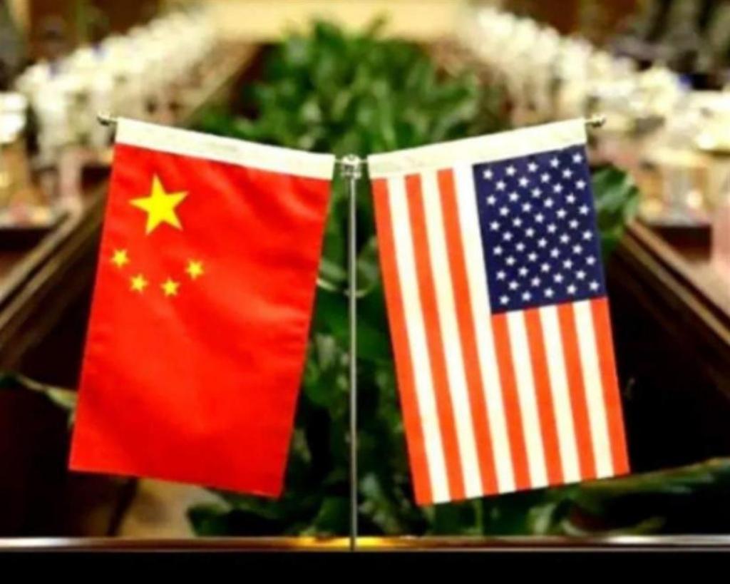 中美关系走向引关注，持续减持美债，
未来合作会如何变化

可东方大国仍然坚持不断