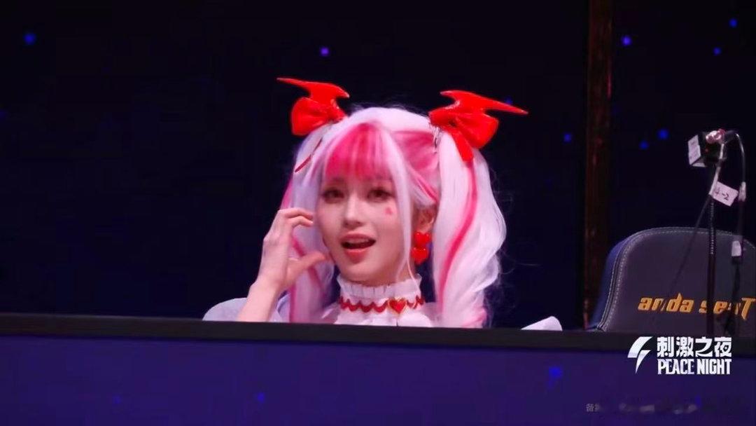 刺激之夜全是有效镜头刺激之夜明星枪神表演赛整场赛事剪辑利落，画面内容充实，完整呈