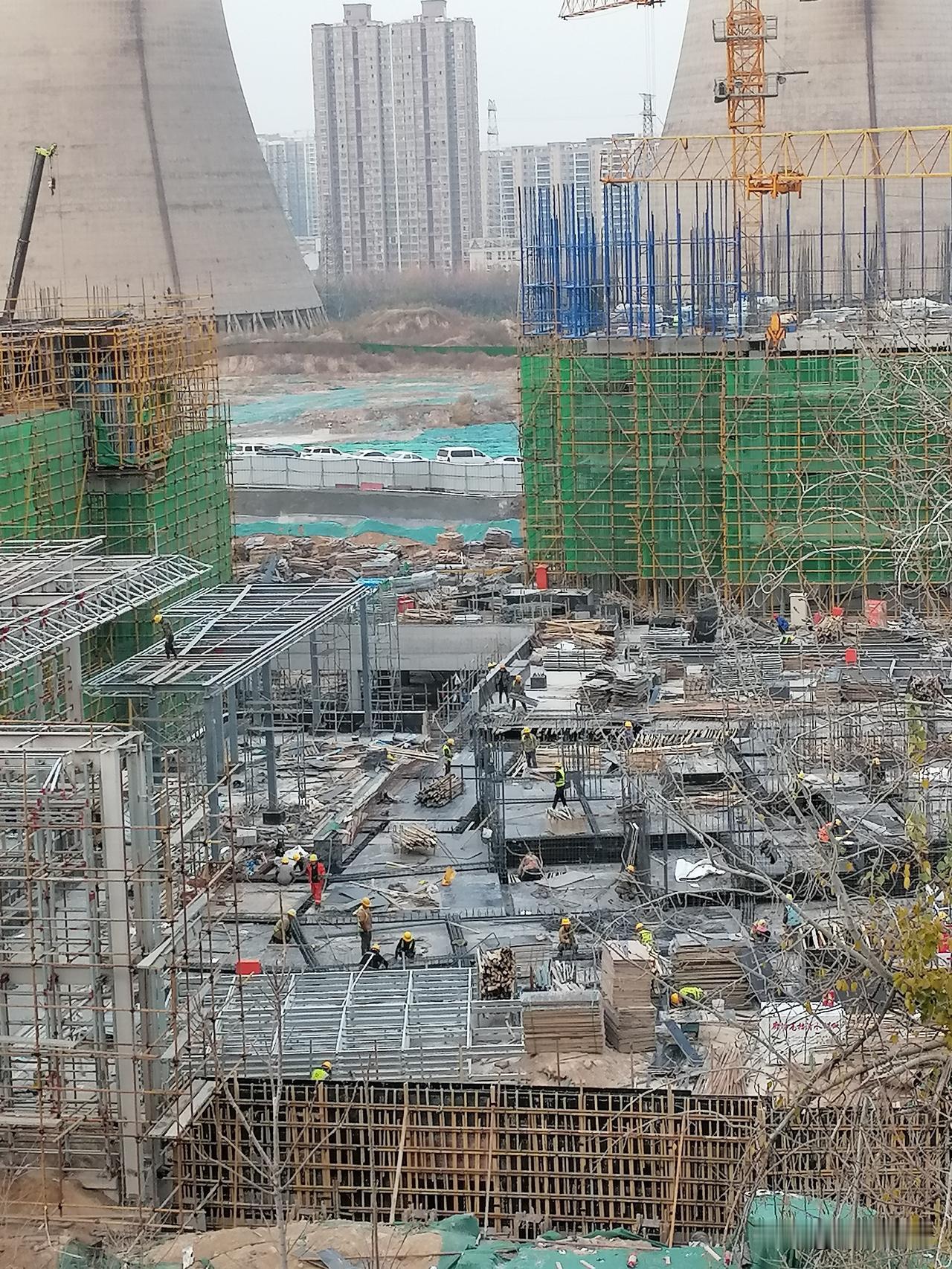 冬天里的一把“火”！

看看建筑工人热火朝天的工作场面，真的有火一样的热情。号称