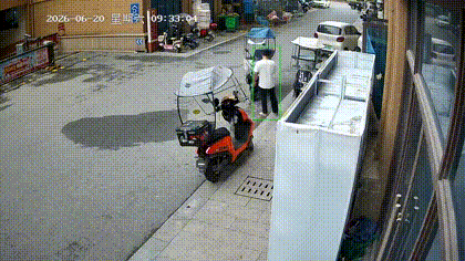 我不信他是踩错了