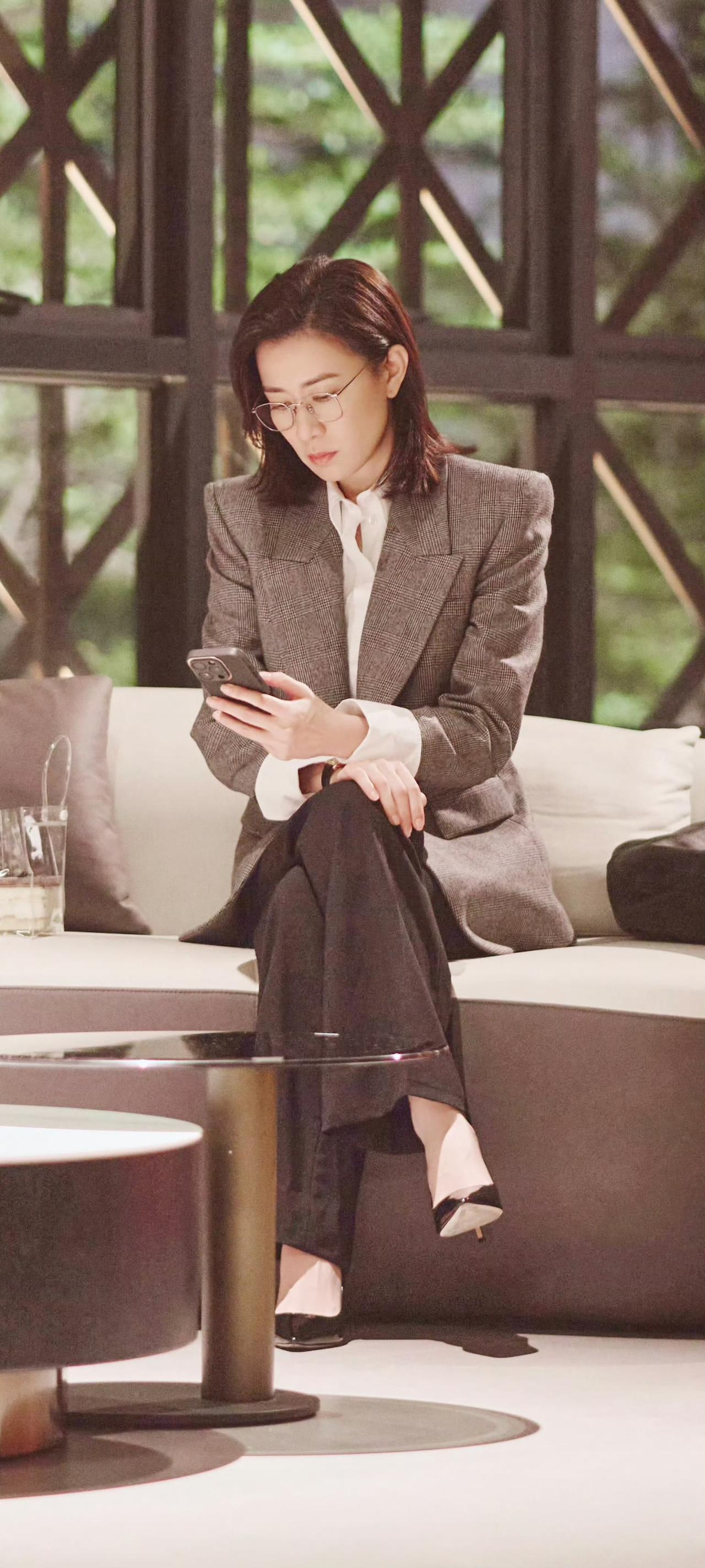 佘诗曼 是女王，是女神~[期待][期待][期待]