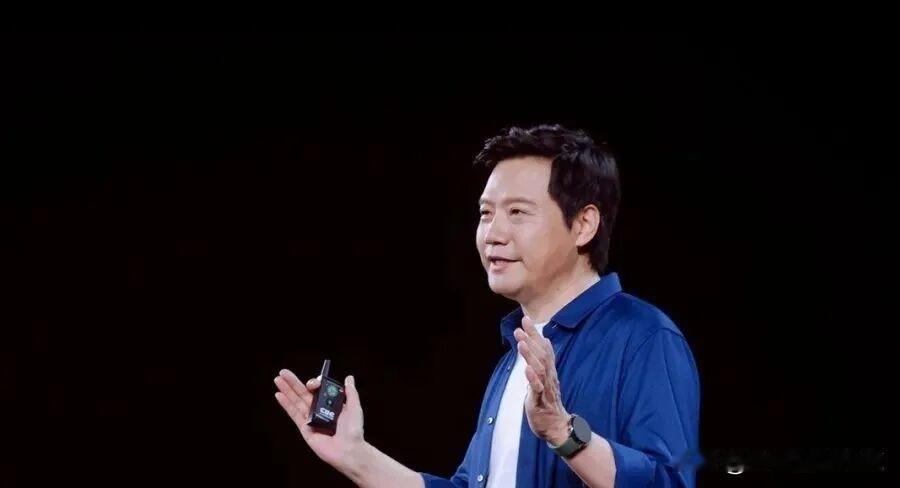 雷军“卖惨”，为啥这回不灵了？
今天抽空聊聊雷军的年度演讲，这次网上是吐槽声一片