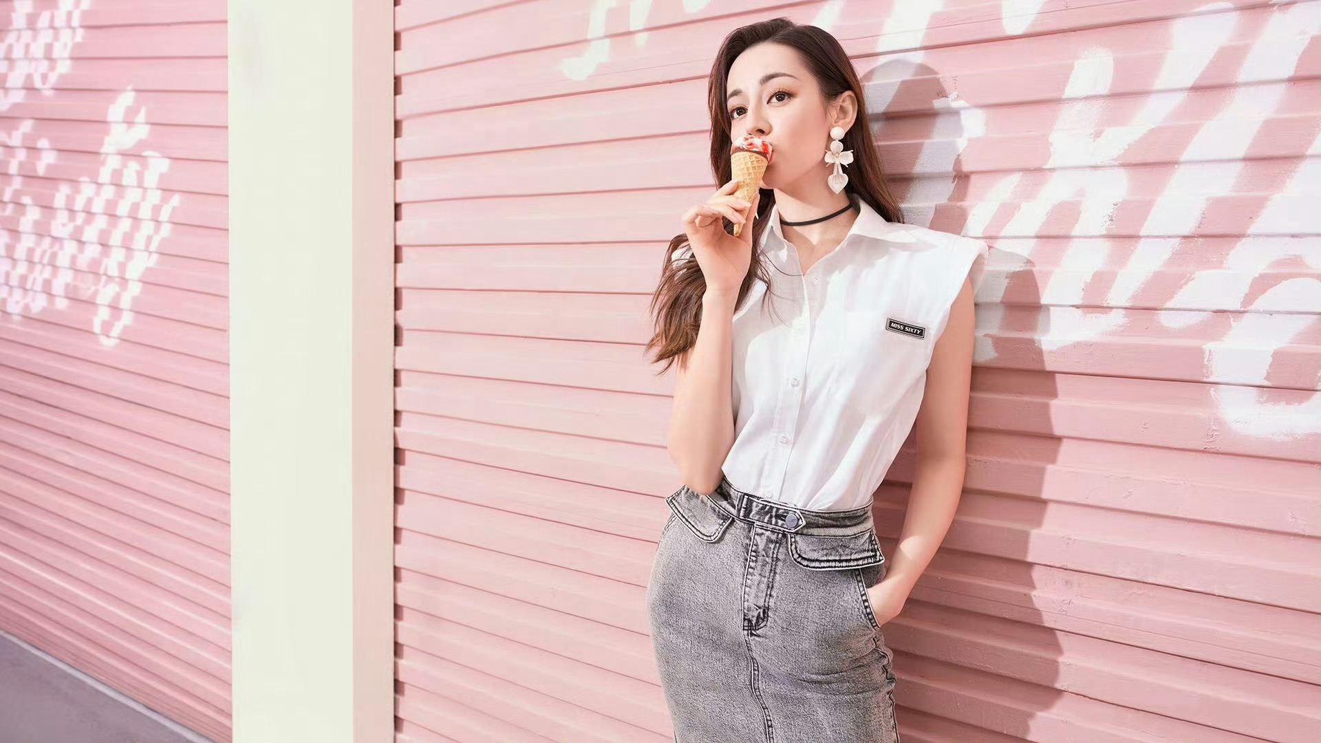 迪丽热巴就这样一直红迪丽热巴红红火火恍恍惚惚 