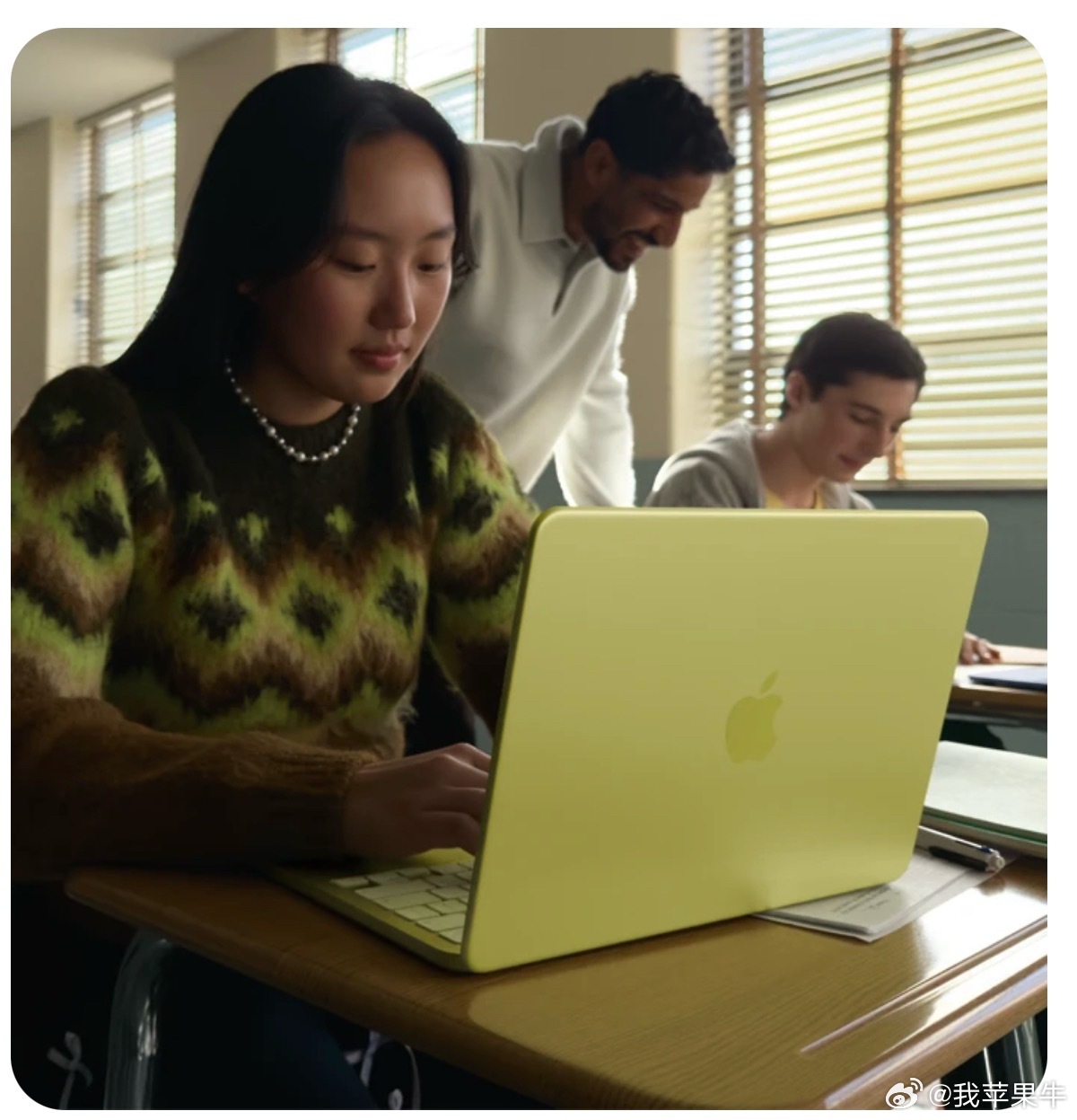 苹果发布全新MacBookNeoMacBookNeo定价4599元起笑死，这届网