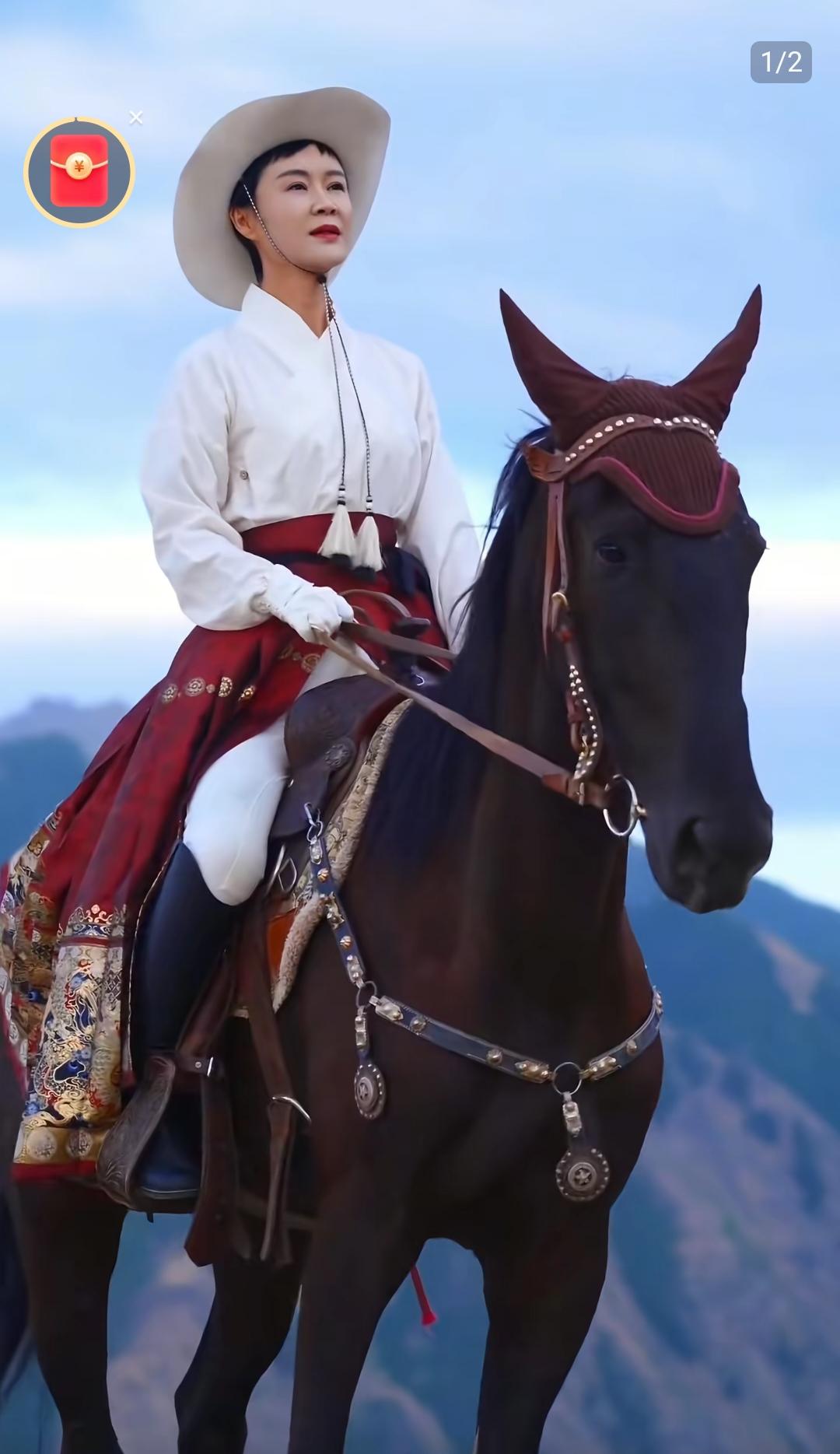 贺娇龙这人，真不能仔细品。
 
越看越觉得，
她那股正气是刻在骨子里的。利落短发