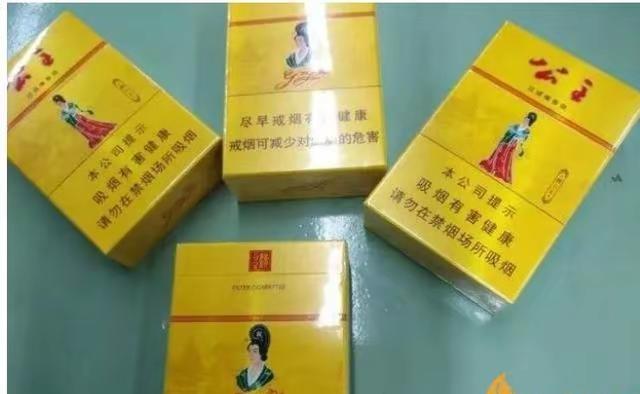 一个人敢当众说假话，是因为他知道没人敢揭穿他! 而一个人不敢当众说真话，是因为他