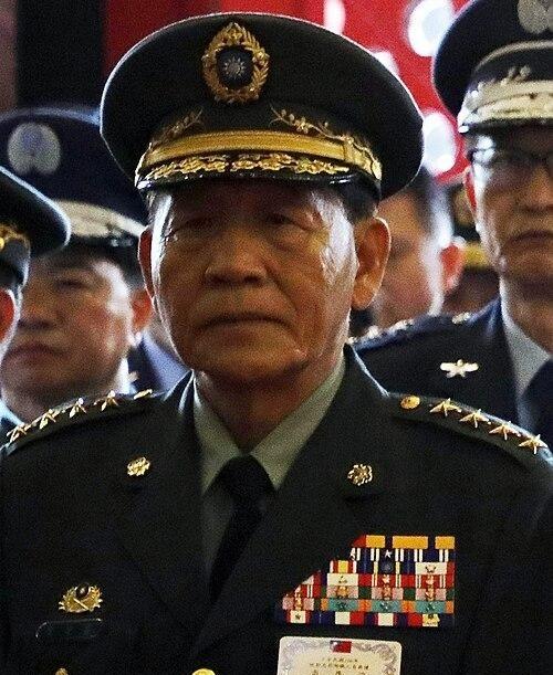 台军前“参谋总长”霍守业曾疯狂叫嚣“台海有事，则全球有事”。同一场合，澳大利亚前