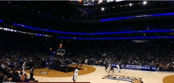 功臣！今天老詹末节独得12分！
在今天NBA常规赛湖人对阵费城的第四节比赛中，詹