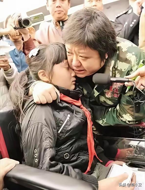 网友说：有多少在拍，有多少人在感动如何评价韩红