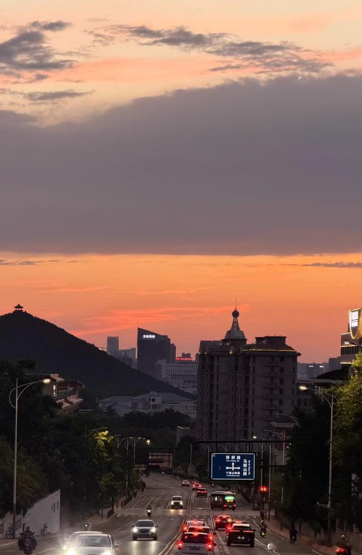 618巅峰价是什么价划重点！今晚20:00起，618巅峰秒杀正式登场🔥 这可是