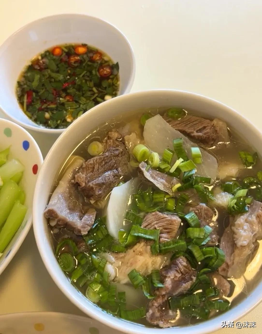 发现了吗？不少当兵退伍回来的男人，都有一个共同的“怪癖”。

我父亲的老战友刘叔