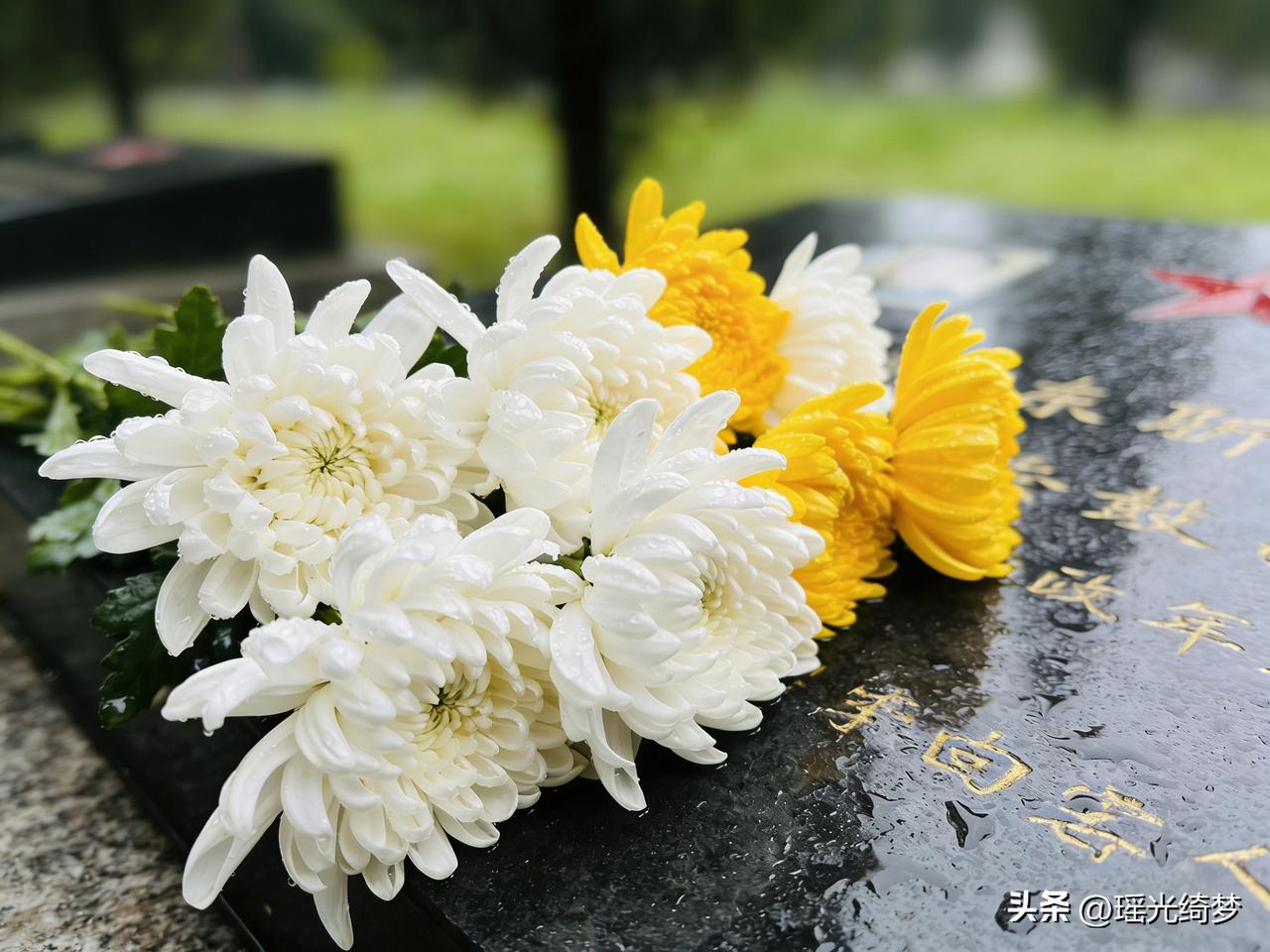 张老师一路走好[祈祷]