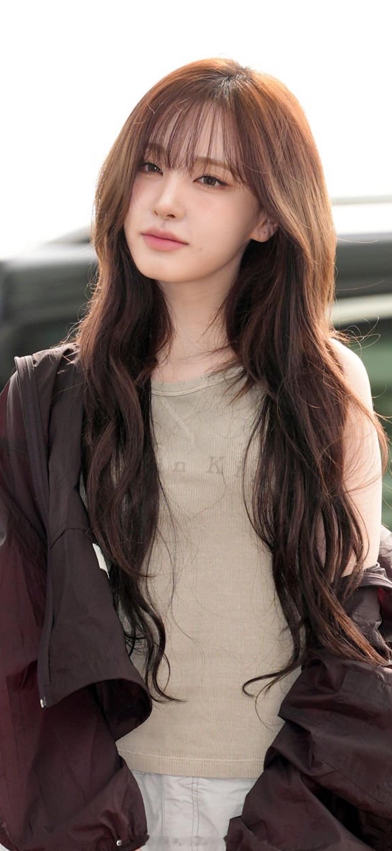 LizLiz不归还赞助的裤子引发争议