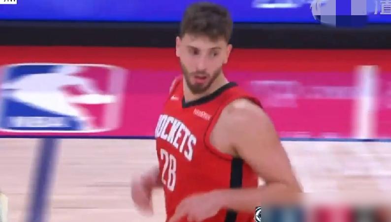 一把软剑！
NBA火箭险胜烂船，申京22分+15板+5助+4断，场面上被打爆了