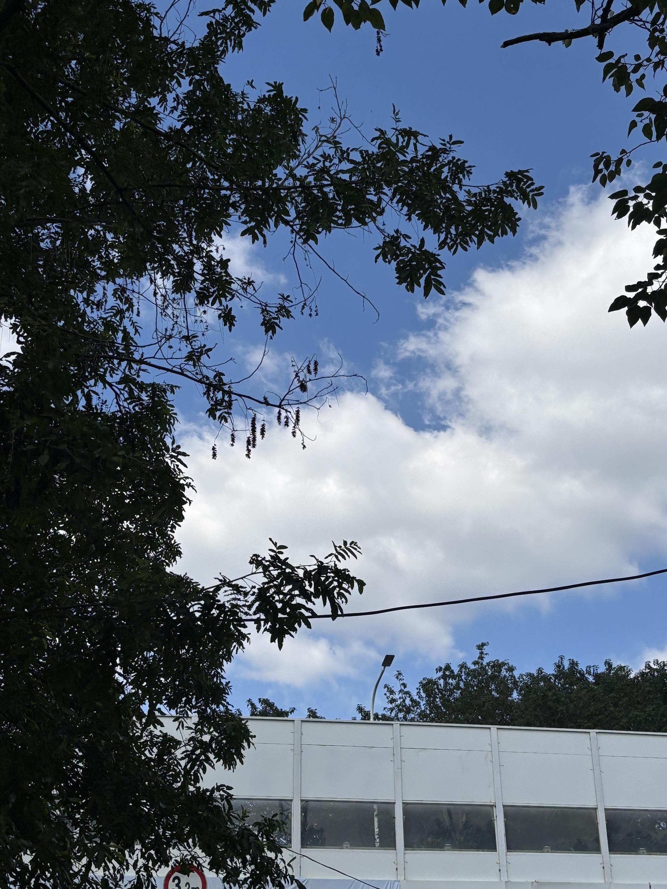 天空