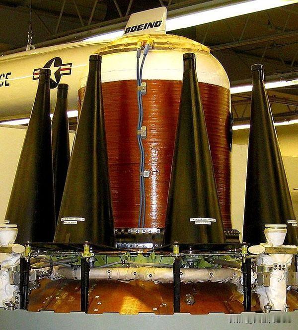 美俄核王炸互甩，潘多拉魔盒要开了吗？大叔给你捋清楚
 
最近美俄这俩大国玩起了核