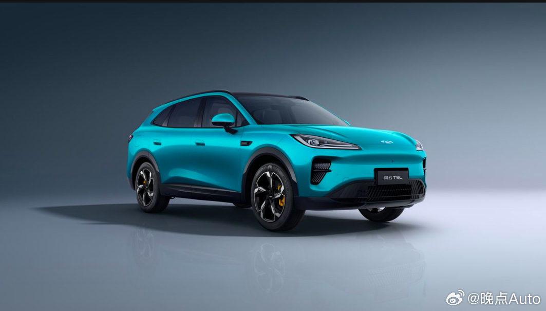 奇瑞风云 T9L 开启预售。该车定位大五座 SUV，车身尺寸为 4870*193