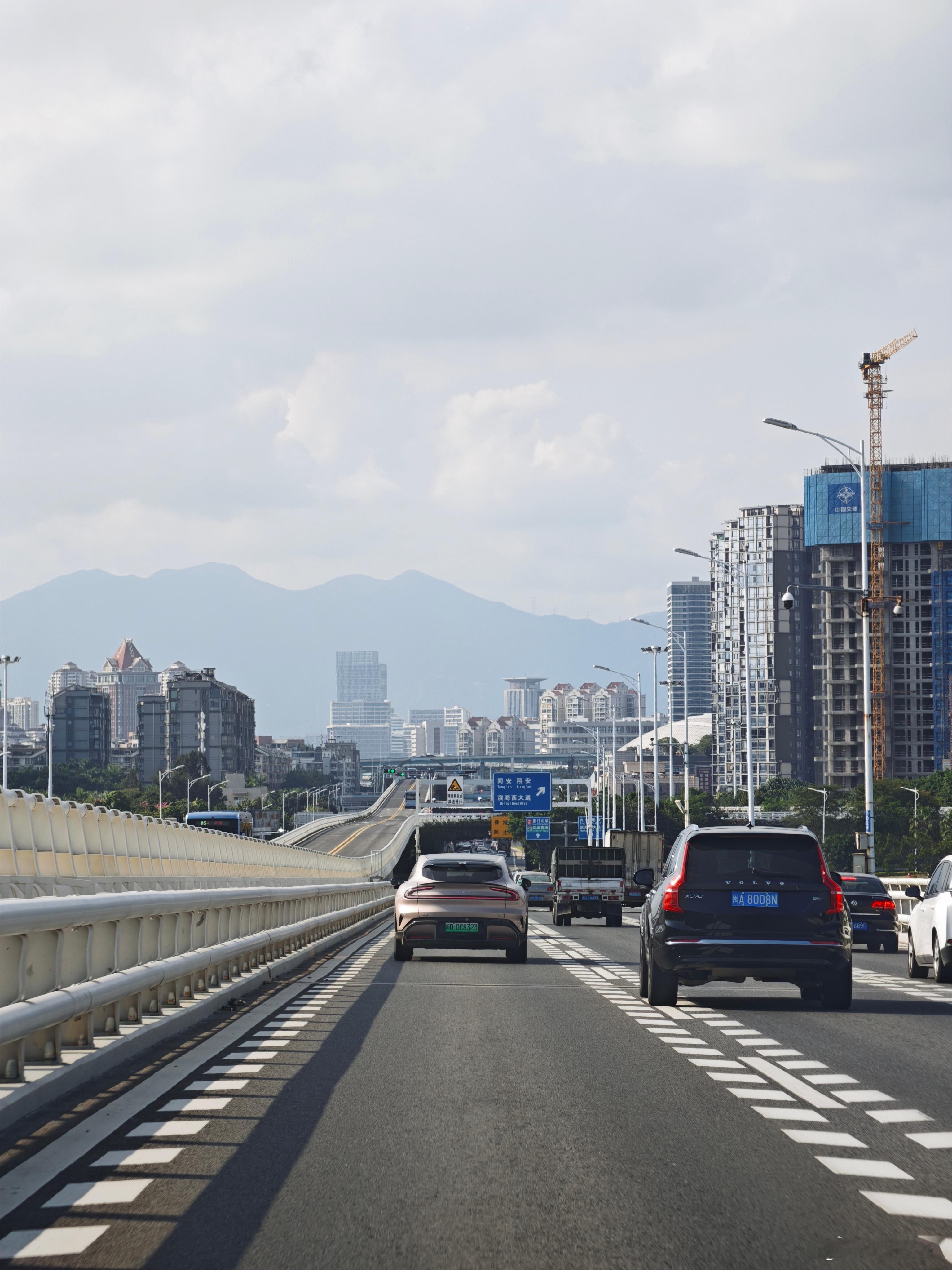 11.67升油大约跑了170km全程厦门市区驾驶其中还有二三十公里S档和一个早上