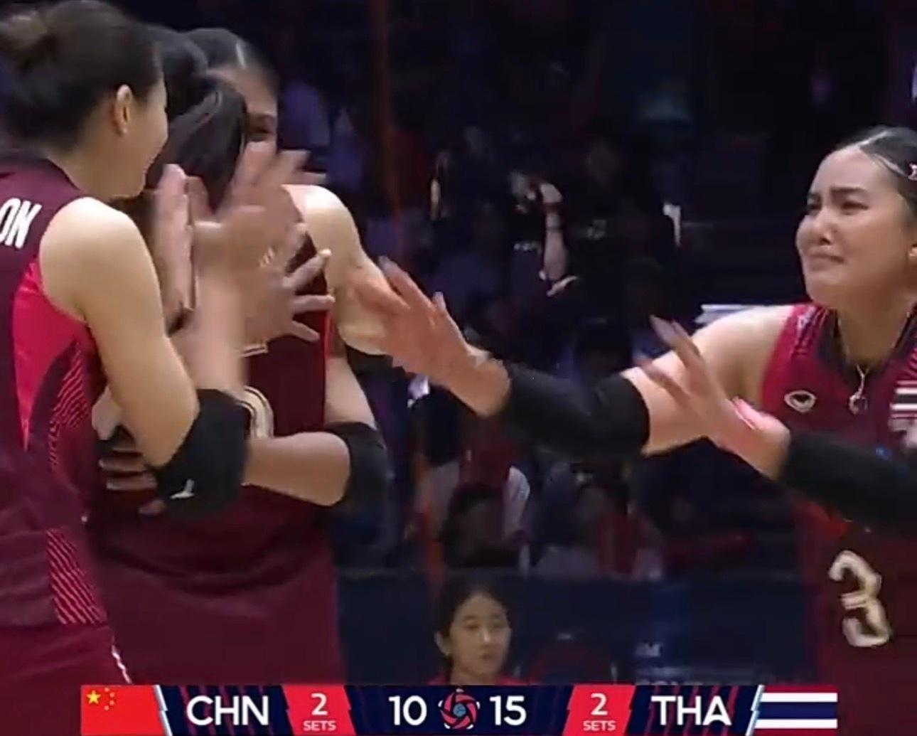 中国女排2比3泰国女排中国女排无缘直通洛杉矶奥运会！泰国女排首进奥运会！ ​​​