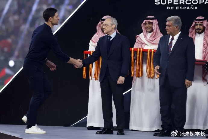 【Sergio Quirante】昨天事件的完整经过：• 早上7点15分，球队抵