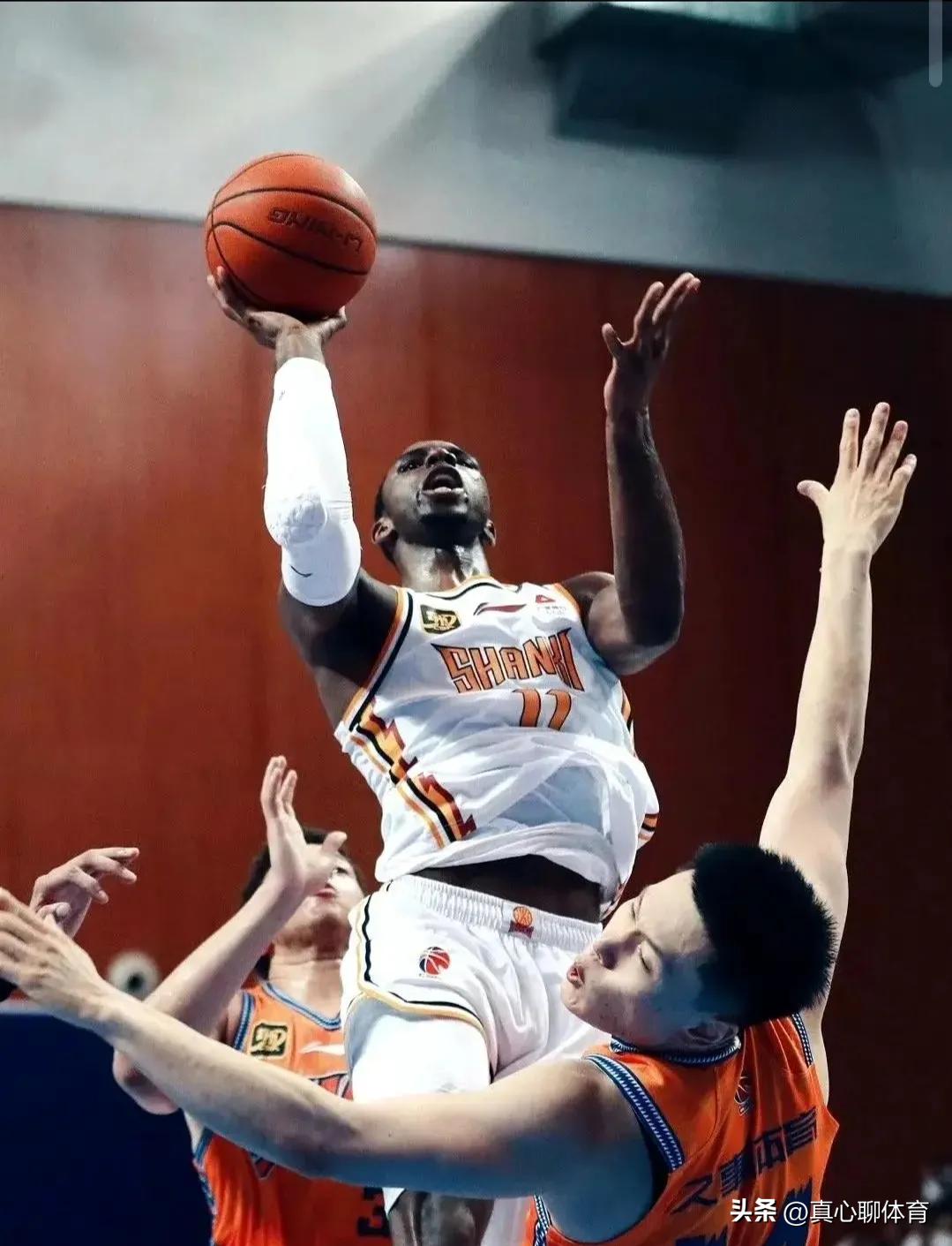 山西汾酒总犯规数42次，其中技术犯规15次，违体犯规19次，位列CBA联盟犯规榜