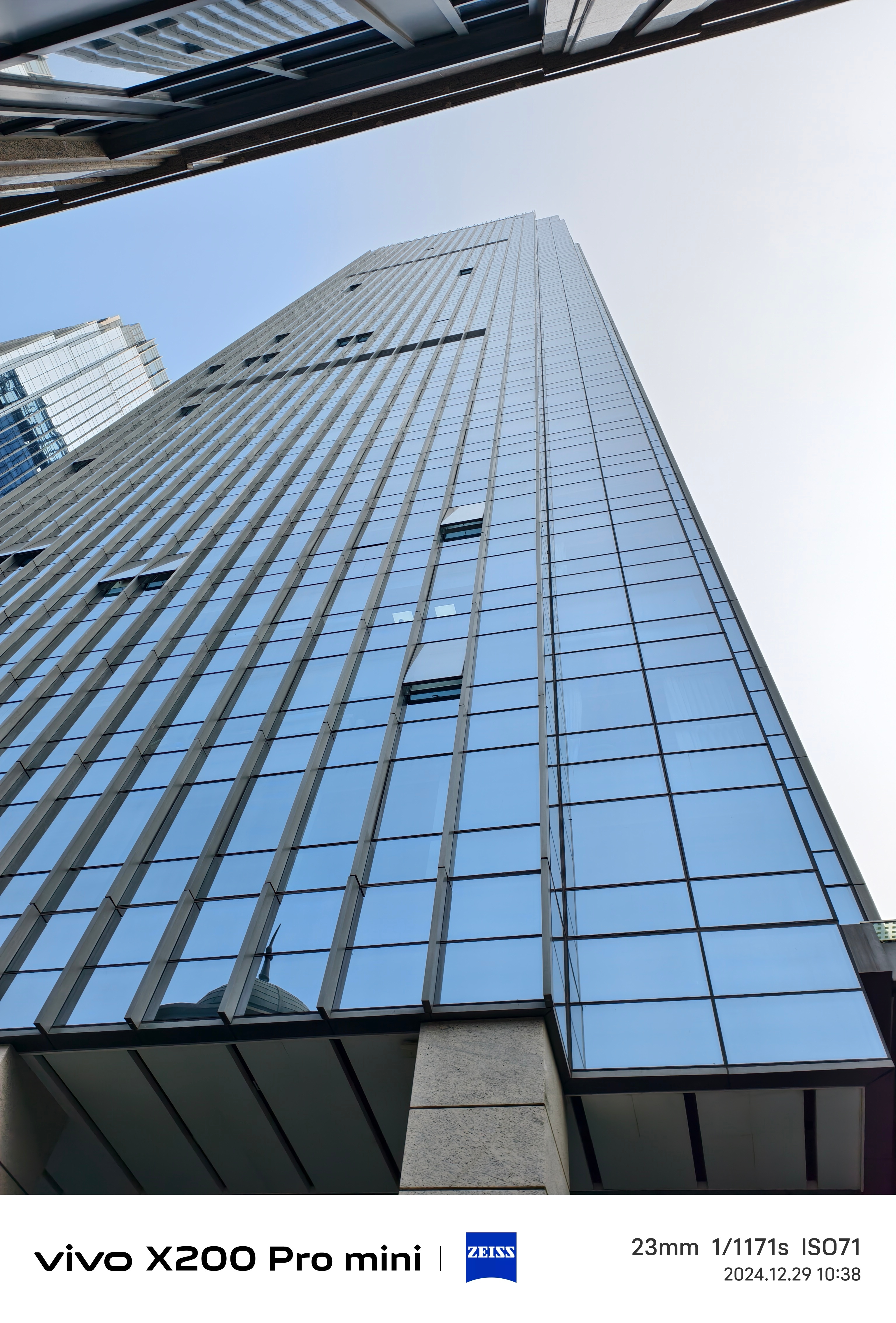 子弹兄用vivo X200 Pro mini随手拍的一些富华里商业街的白天风景样