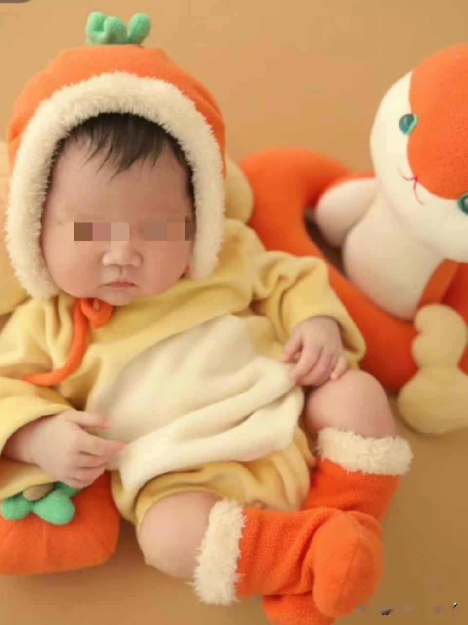 父母发声杭州23天女婴因月嫂失职不幸离世，父母痛心发声：

花费18,800元聘