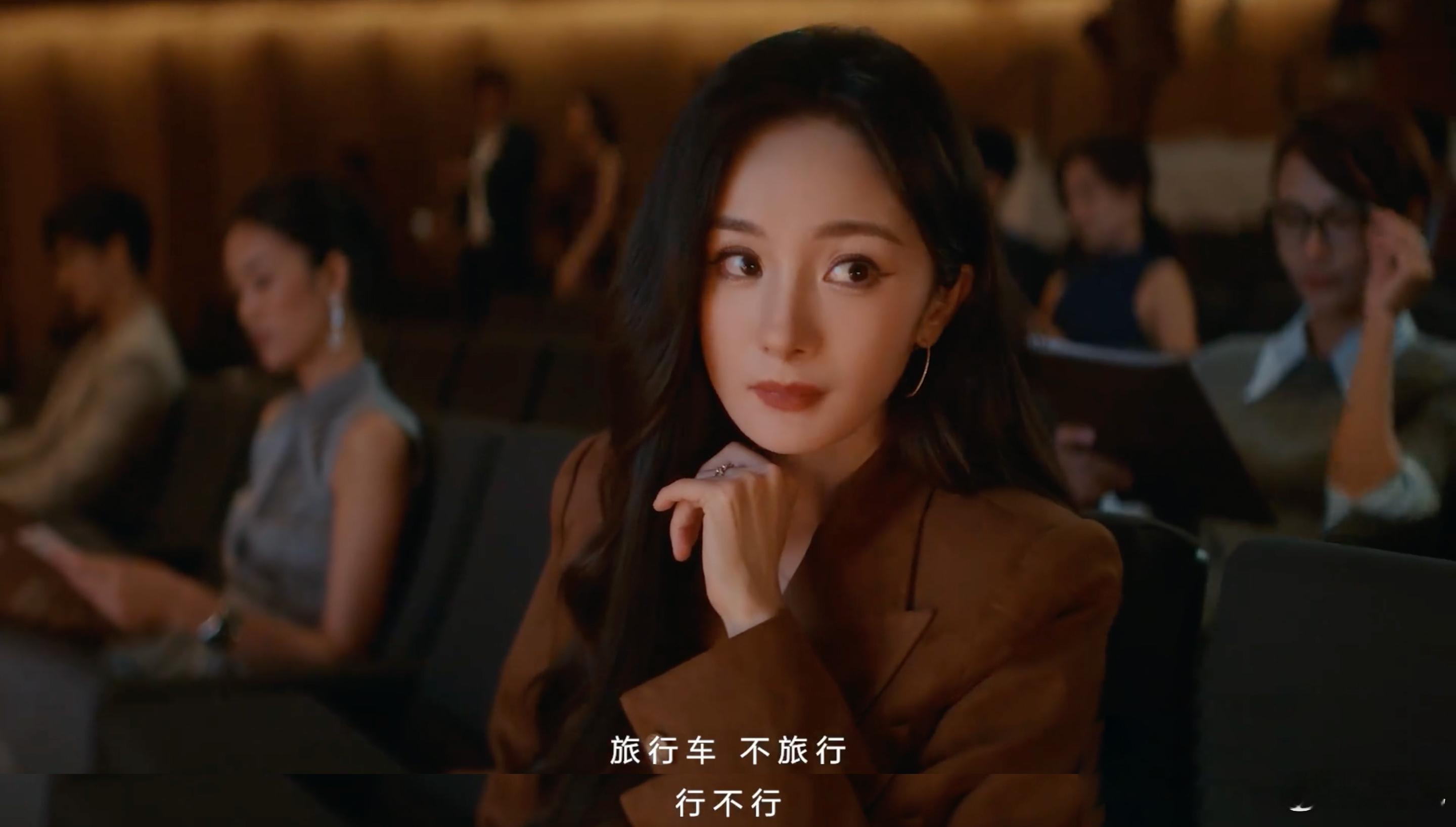 这句广告词直接跳出思维定势啊，和为什么戴棒球帽就一定要打棒球一个理儿。上次我说过