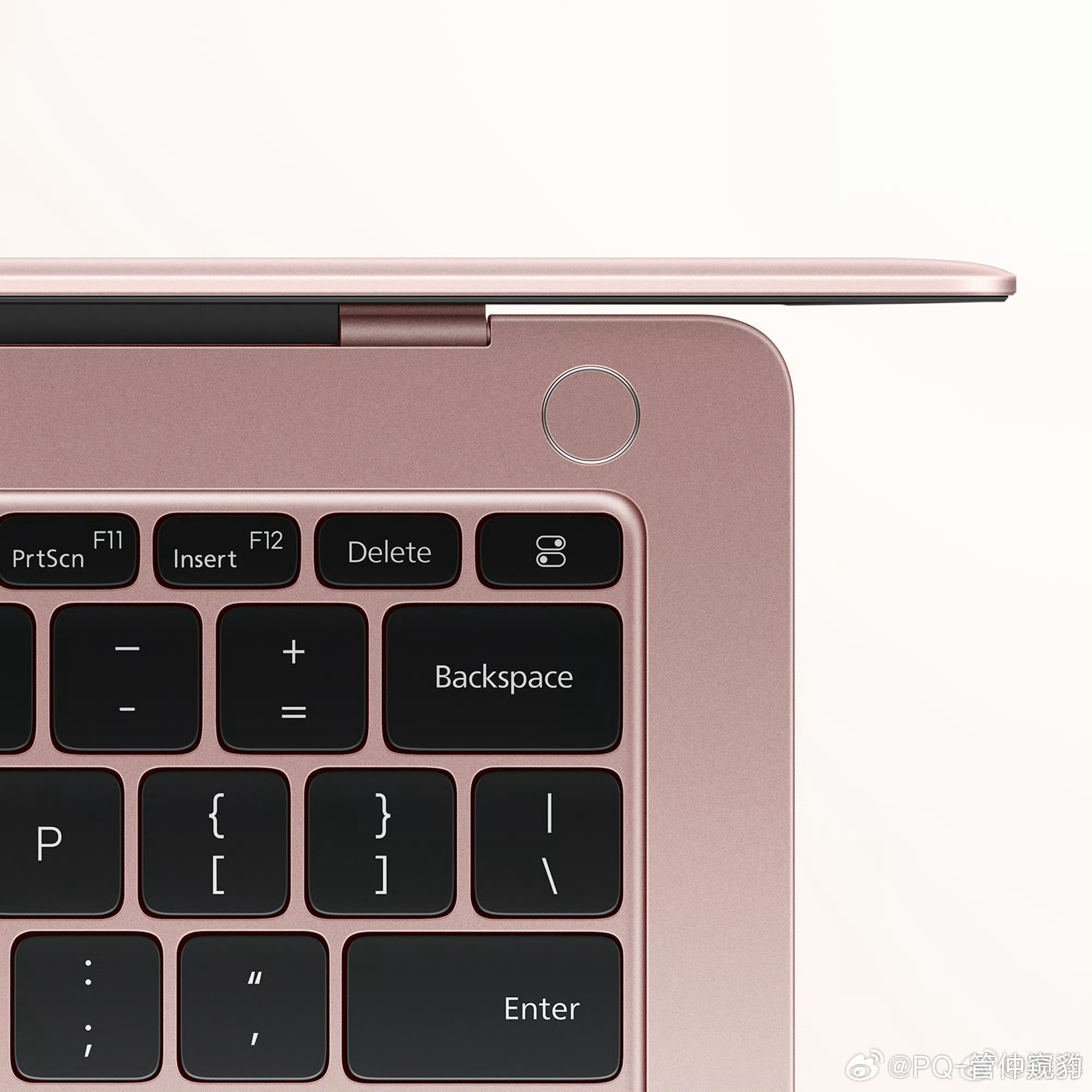 小米笔记本官宣柔光粉色这不就是猛男粉吗？键盘看起来苹果的质感好强烈图5是我的Ma