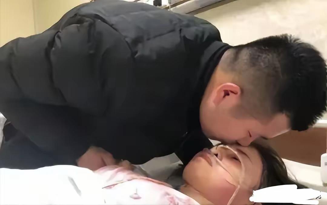 2019年，江苏一小伙接到山区女友电话，女友重病濒死，打电话是跟小伙告别的。谁知