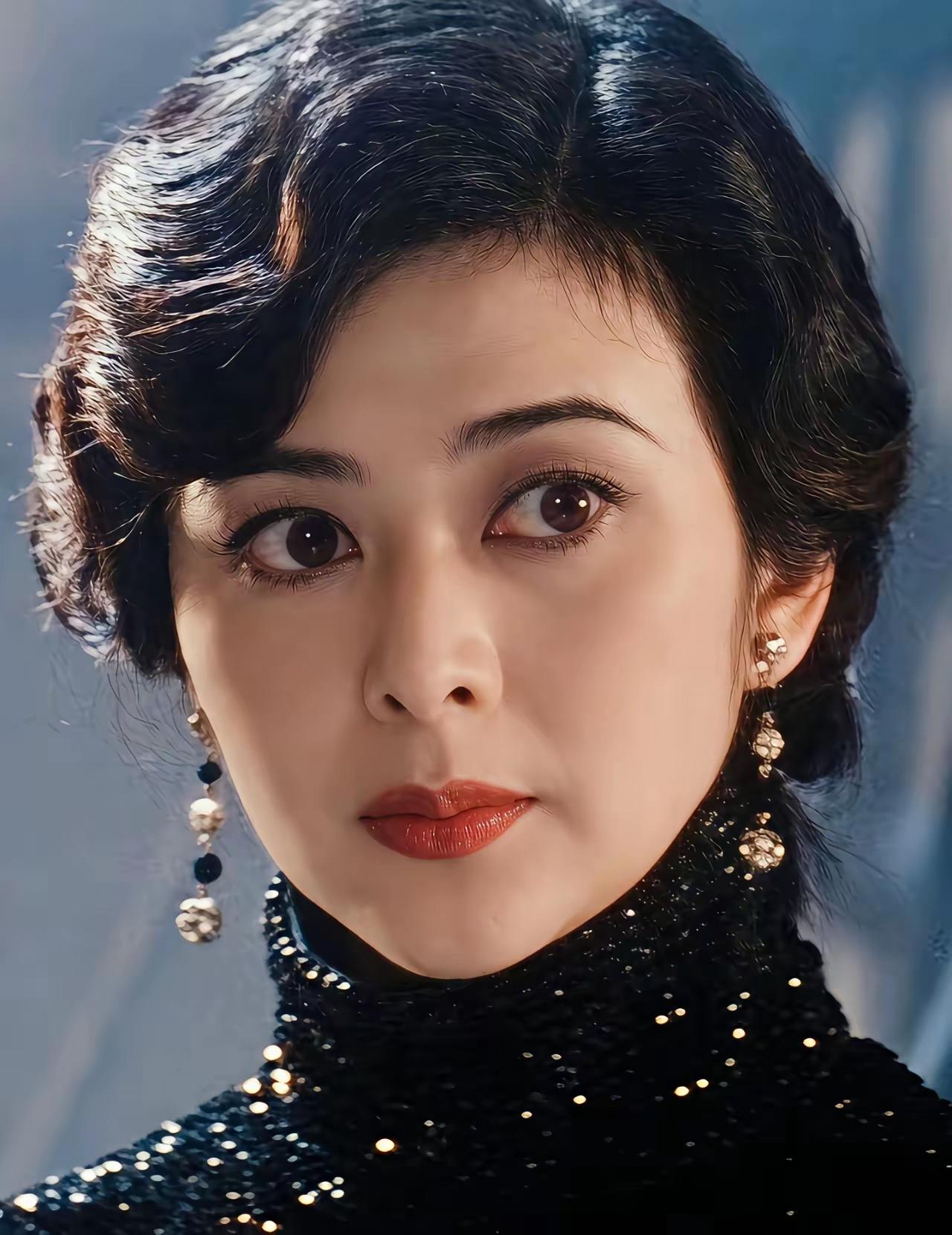 关之琳，李嘉欣，林青霞，张慧敏，张柏芝，黎姿！如果把这6个香港女明星放在一起比较