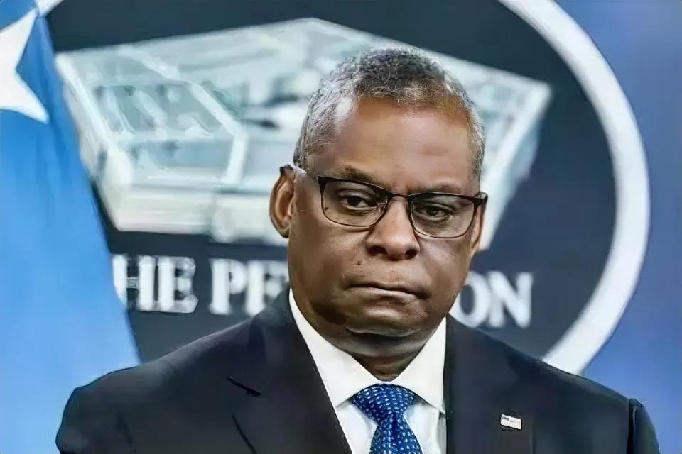 美国防长又说硬话，硬话中还带点拐弯！

美国防长奥斯汀表示“已经做好了在台海问题