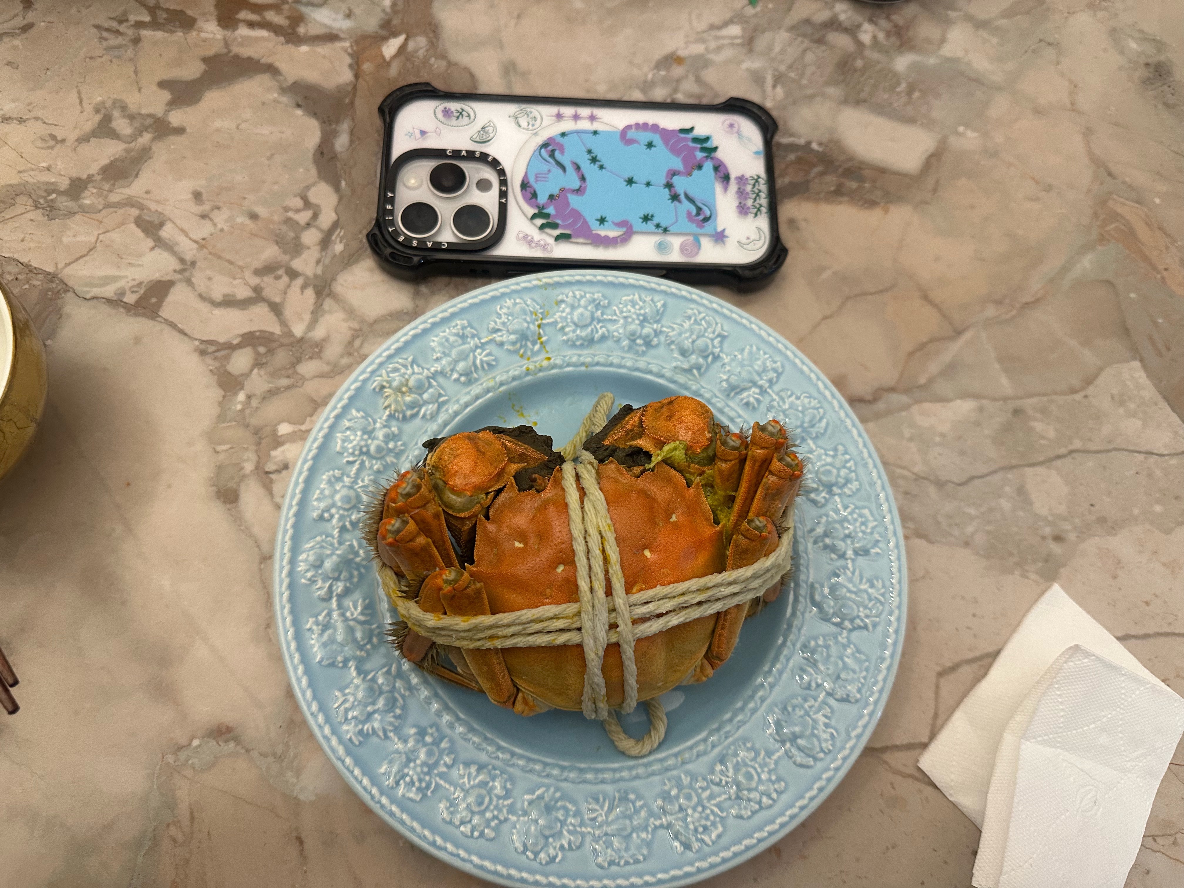 又到了螃蟹季啊！每次吃都有些想念我远在南方的故乡……[捂嘴哭][捂嘴哭] ​​​