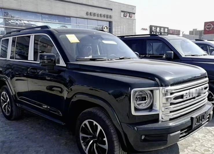 【#全新一代哈弗H9实车曝光#】近日，我们从相关渠道获取到了一组全新哈弗H9的无