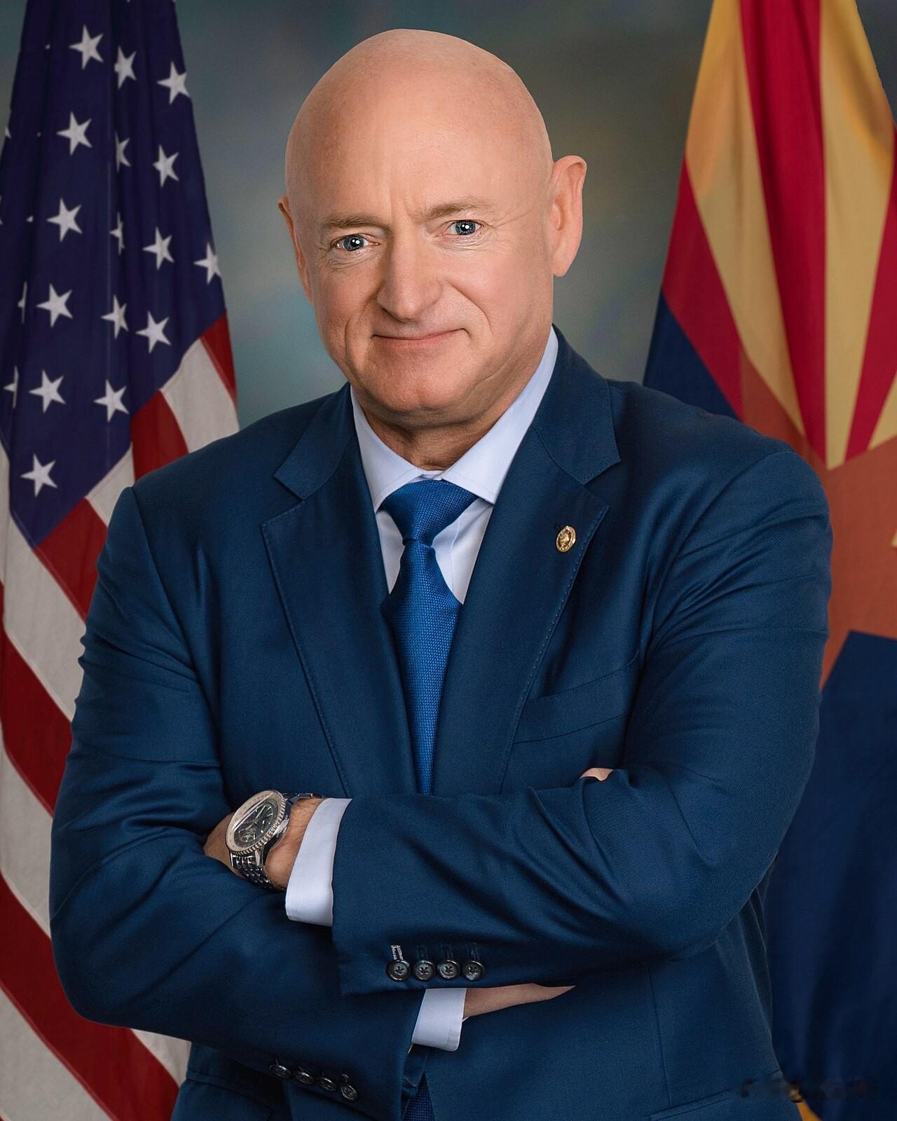 马克·埃德华·凯利（Mark Edward Kelly）是美国民主党籍政治人物、