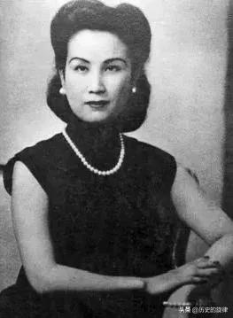1935年孙科求婚离异带三娃的蓝妮，她的条件，狠狠打了民国权贵的脸
 
1935