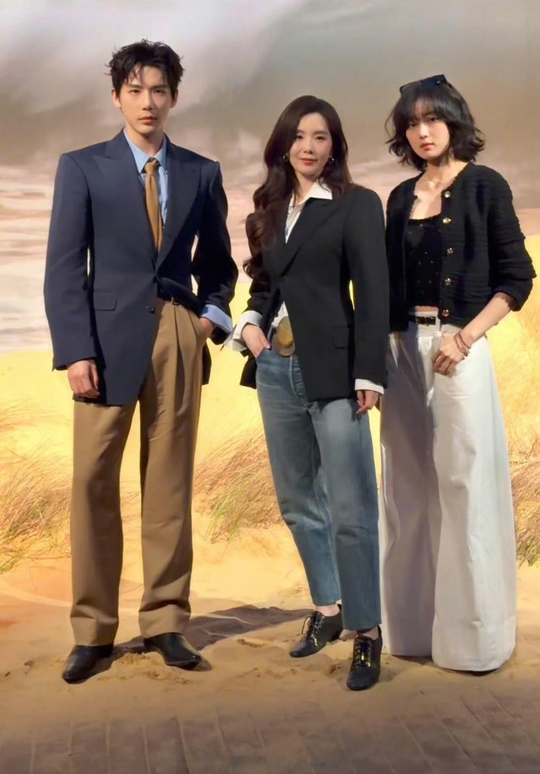 娱乐刘诗诗王安宇孙千合照刘诗诗王安宇孙千同框合照 哇哇哇这种好东西早点发出来 