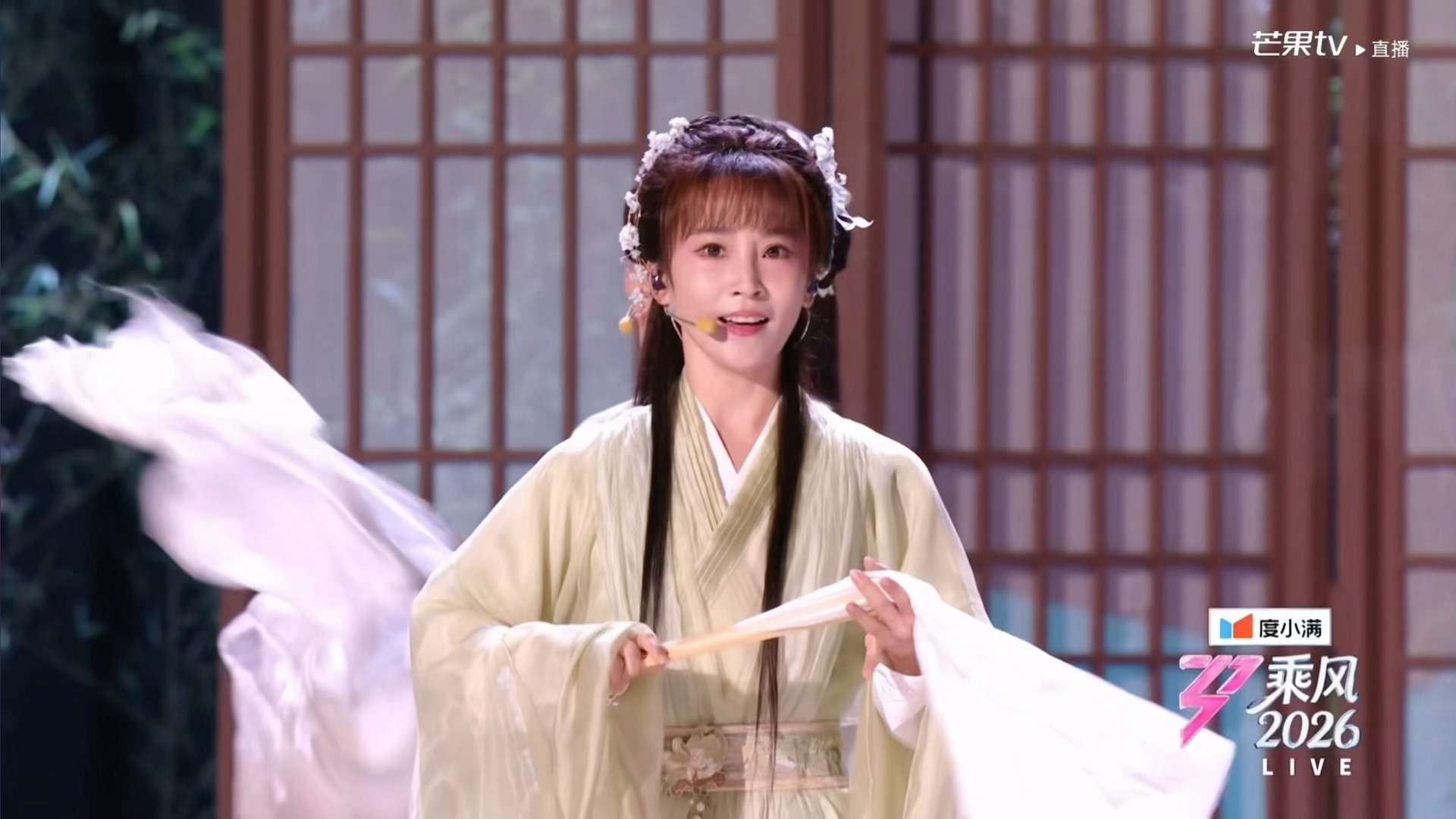 谢楠真的不是专业歌手吗！！！！！！！！ 冷夜好美好好听 谢楠你好棒 吴京你命真好