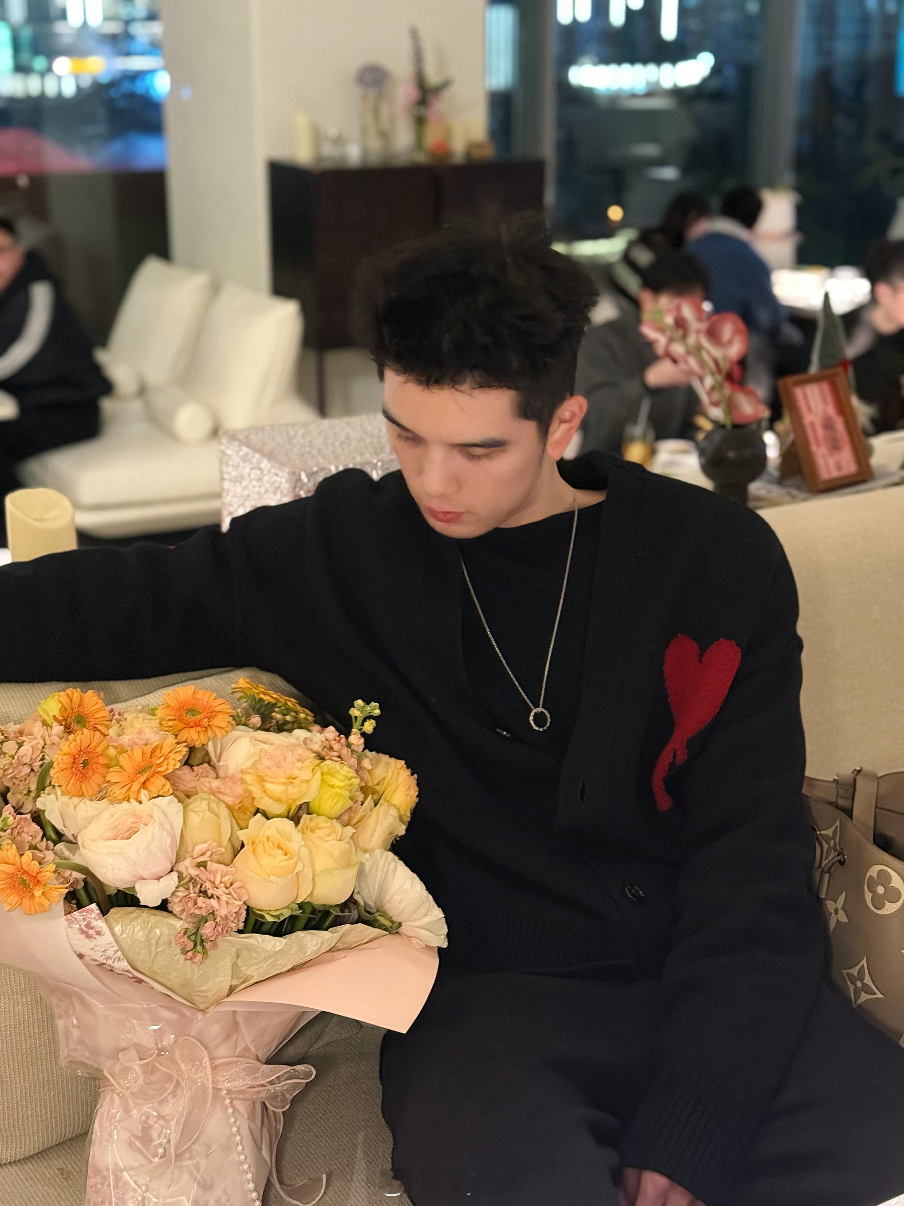 🌼🧡💐情人节快乐 日常[超话]  