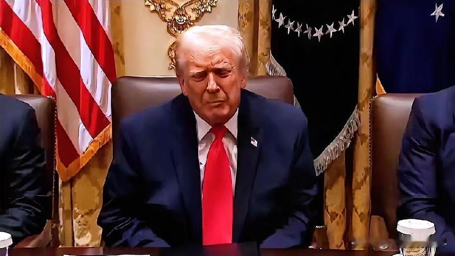 2月3日下午的最新消息，速报，全都不容错过，第七条：特朗普驳斥民调下滑报道 发帖