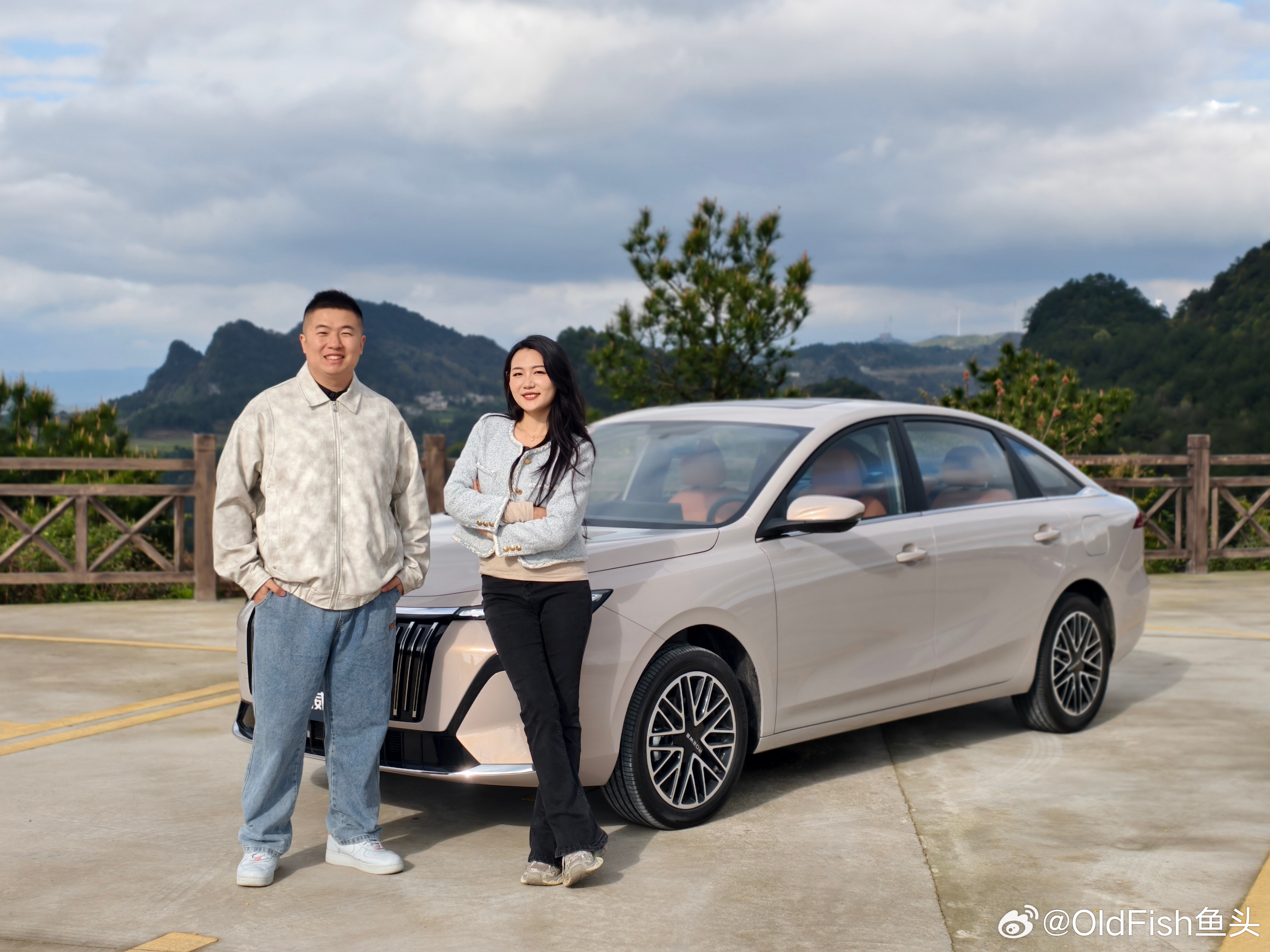 和5年前学习的前辈博主终于合拍上了要不是雨丝给机会我也不会成为能被你刷到的汽车博