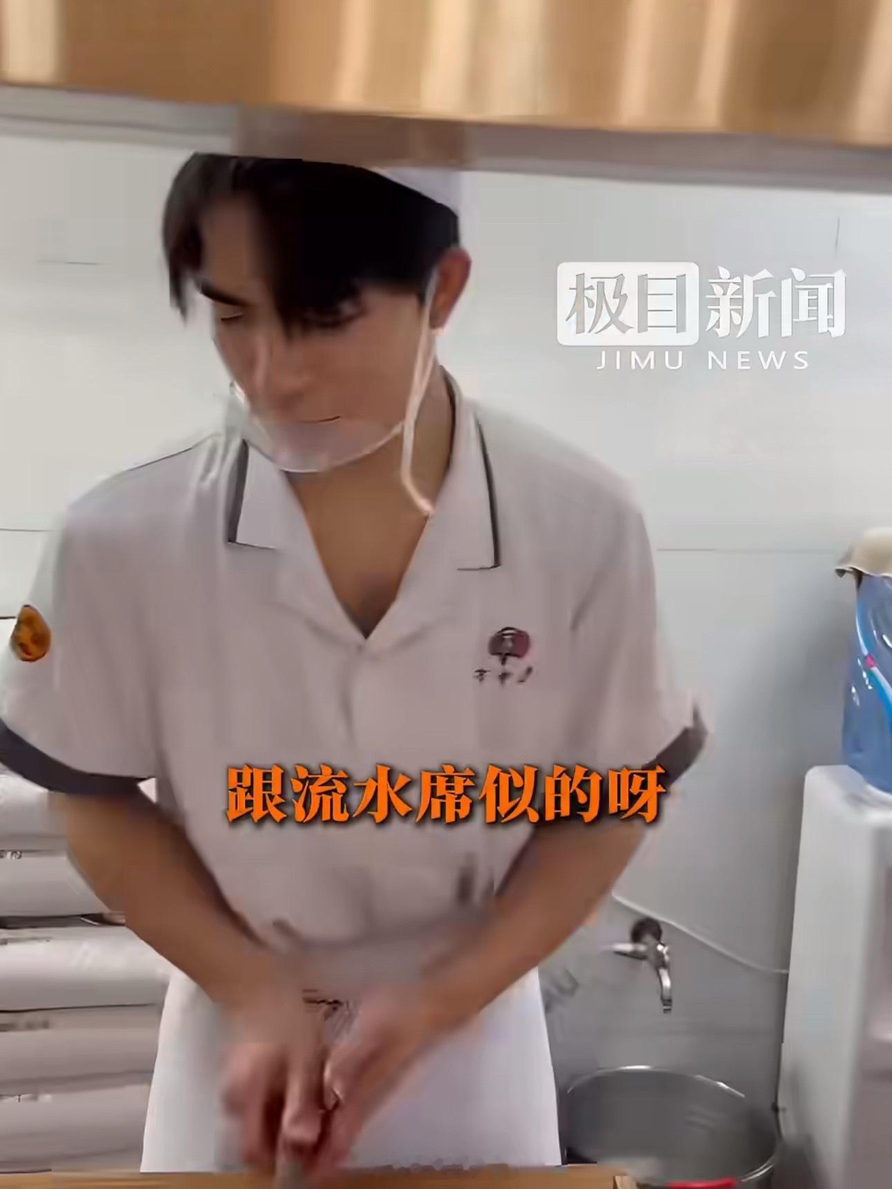 球赛氛围感早餐店外卖小票像瀑布球赛带火的不只是热度，还有城市里的烟火气。有人为进
