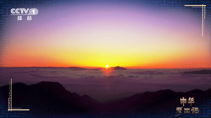 中国人造太阳燃料取自海水中国人造太阳硬核上分 这类装置以氘等轻核为燃料，反应过程