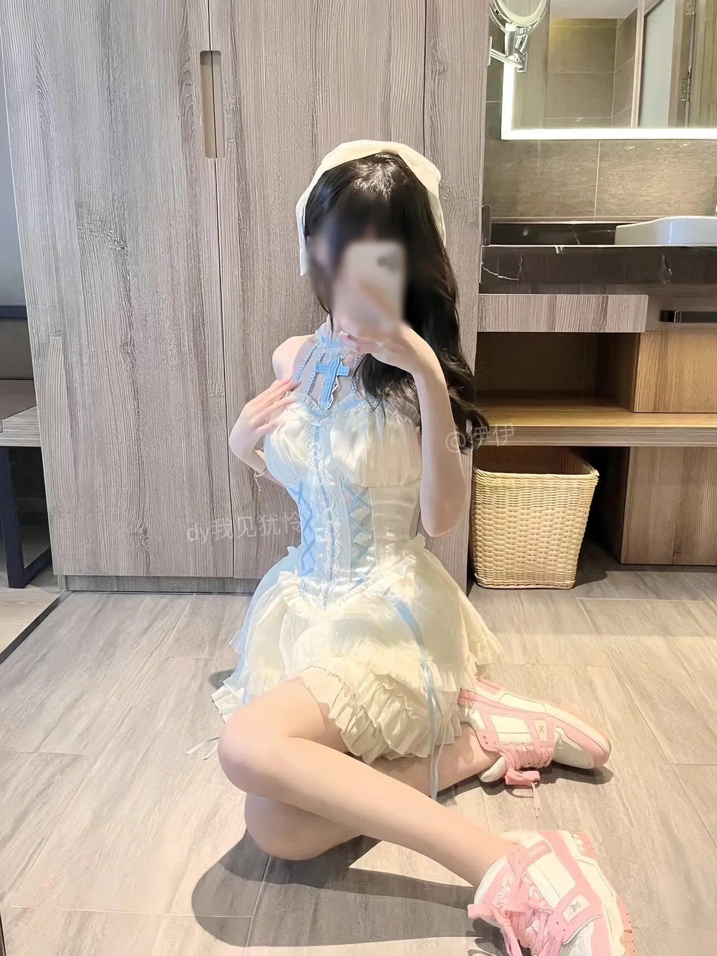 很想给过去的自己一枚创可贴 防水的 止痛的