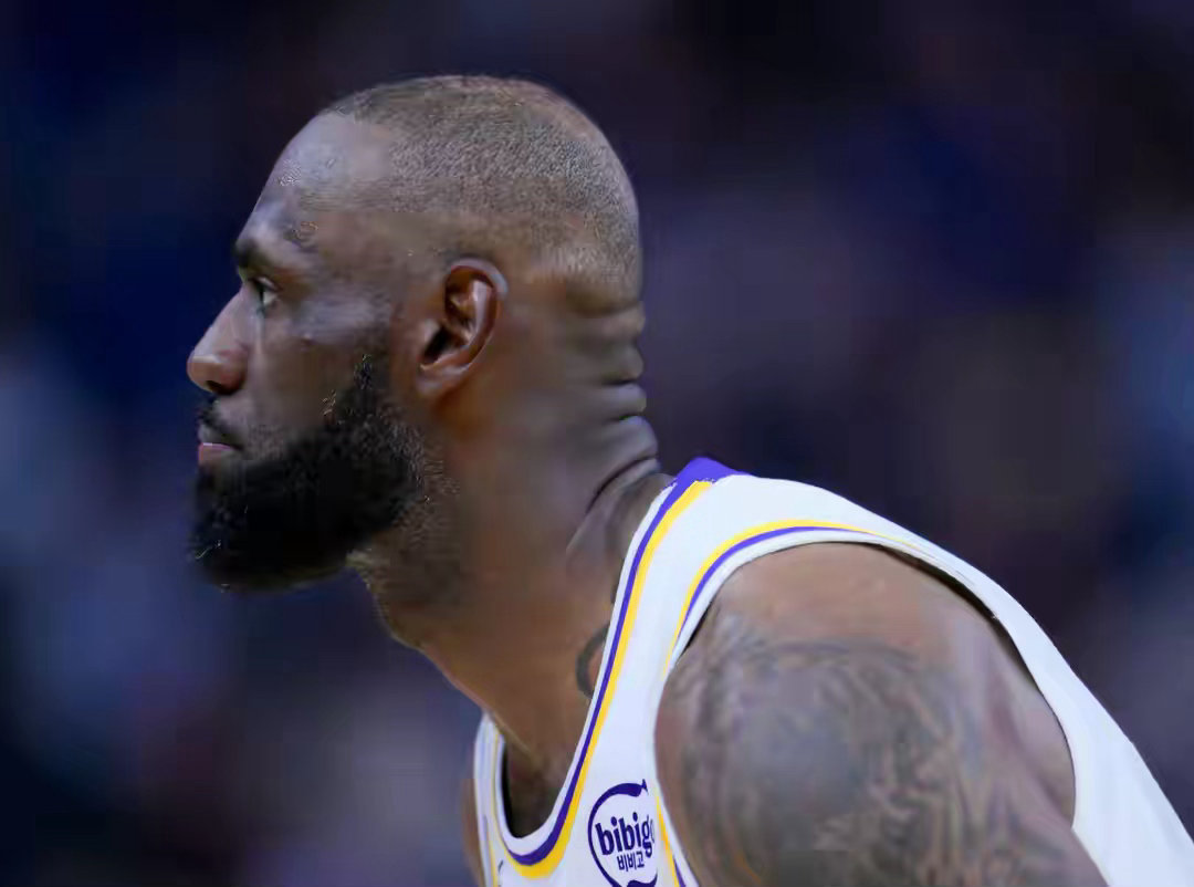 詹姆斯今日真实命中率高达97.9% 生涯第二高 最高是101.8%NBA体育明星