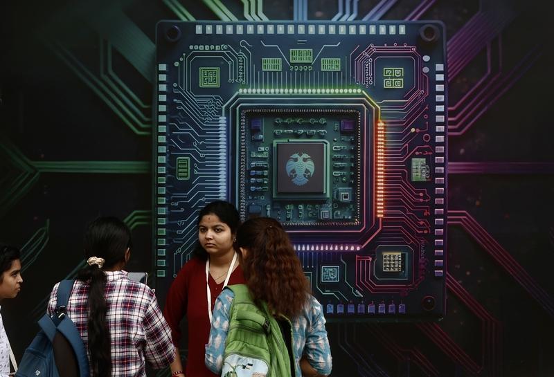 印度在半导体领域有实现突破的可能，但也面临诸多挑战。
印度有自己的优势。在芯片设