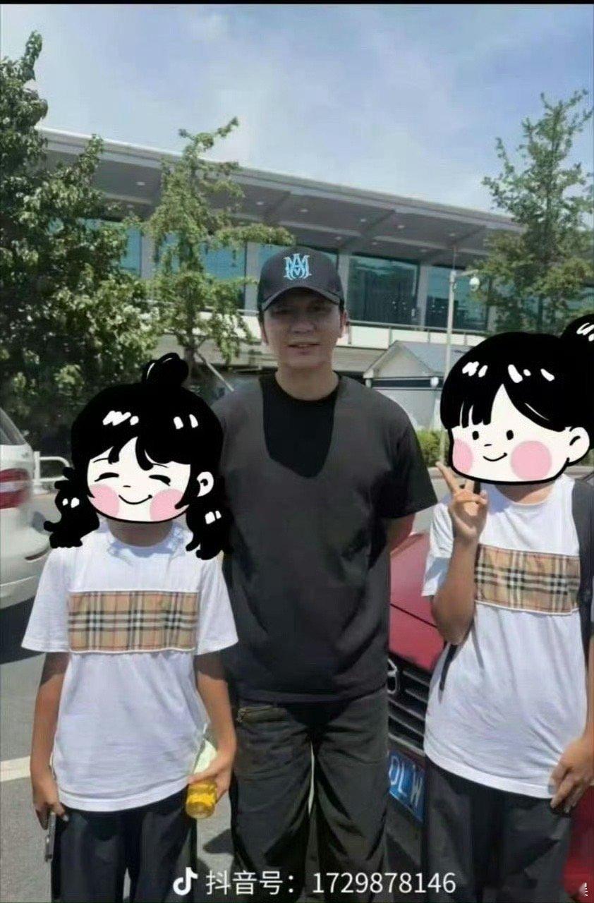 李晨来时代少年团演唱会了李晨又来时代少年团演唱会了李晨又来时代少年团演唱会了，好