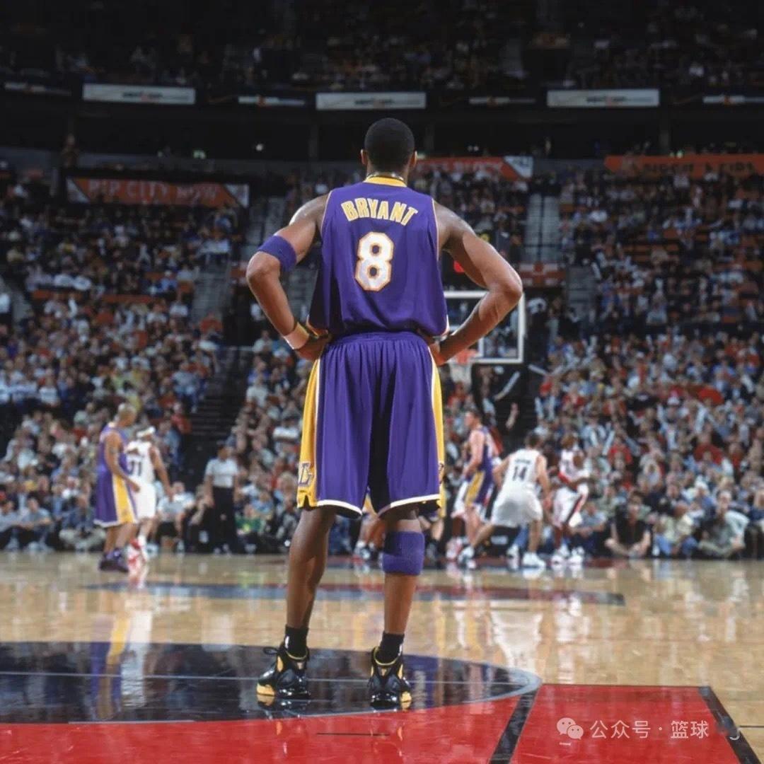 凌晨四点🕓💜💛科比KobeBryant凌晨四点 ​​​